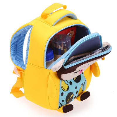 Los niños de la prenda impermeable del mono hacen excursionismo las carteras perdidas antis de la historieta linda del neopreno 3D 2 tamaños
