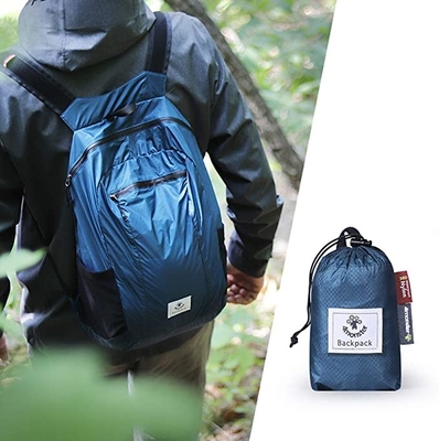 Caminar el material resistente ligero de agua 70L Oxford de la mochila de Daypack Packable